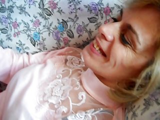 Pornografia online mom pegar pornografia online magrinha loira