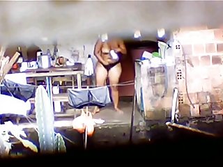 Dragões pornô imagens da câmera escondida do duch não. do alto da favela